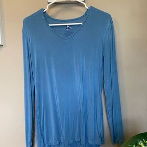 Women's Solid Long Sleeve Scoop Neck Tee in Cerulean Blue